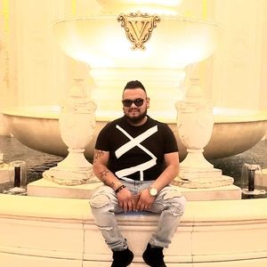 Meet your Posher, Axel